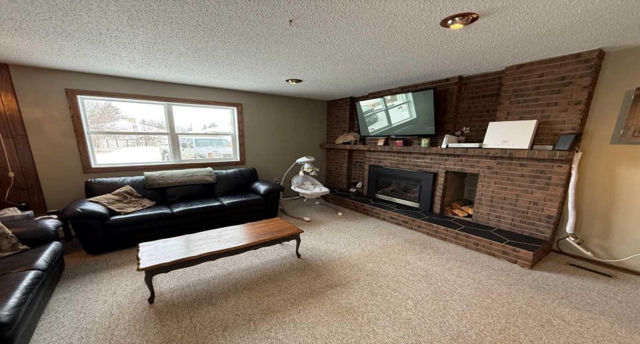 4606 50 Avenue, Vermilion, Alberta T9X 1R5, 4 Bedrooms Bedrooms, ,3 BathroomsBathrooms,Residential,For Sale,50,A2289205