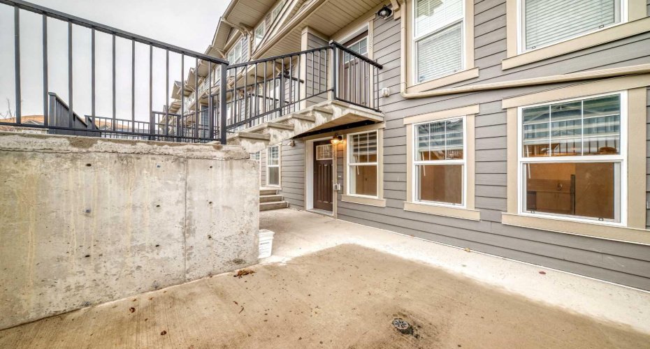 152 Cranbrook Square, Calgary, Alberta T3M3E3, 3 Bedrooms Bedrooms, ,2 BathroomsBathrooms,Residential,For Sale,Cranbrook,A2289605