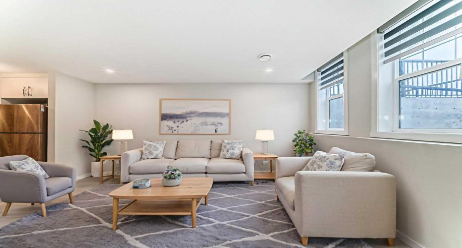 Living Room (Virtual Staging)