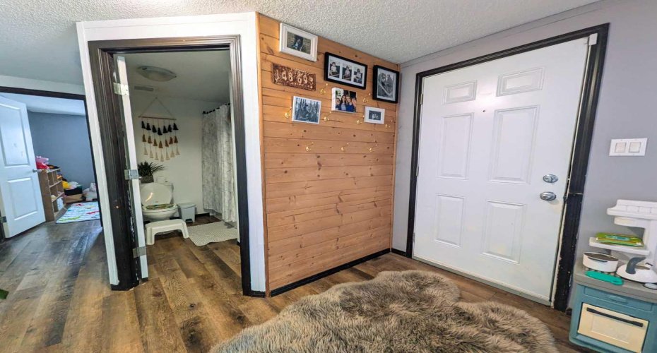 4523 51 Street, Rycroft, Alberta T0H3A0, 4 Bedrooms Bedrooms, ,2 BathroomsBathrooms,Residential,For Sale,51,A2289622
