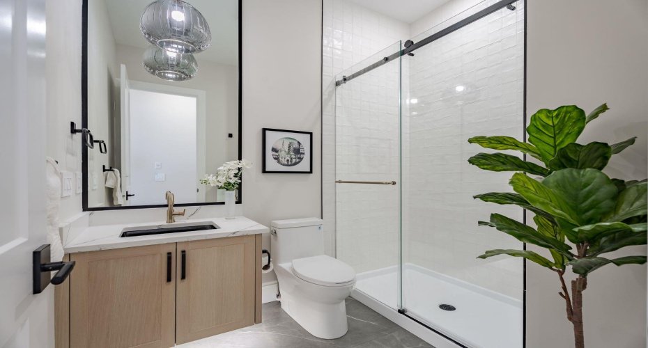 2057 Waterbury Road, Chestermere, Alberta T1X 3A9, 7 Bedrooms Bedrooms, ,5 BathroomsBathrooms,Residential,For Sale,Waterbury,A2288443