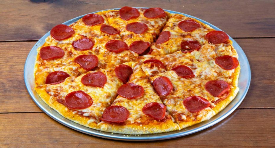 Pizza Restaurant For Sale in Calgary Bedroom Community