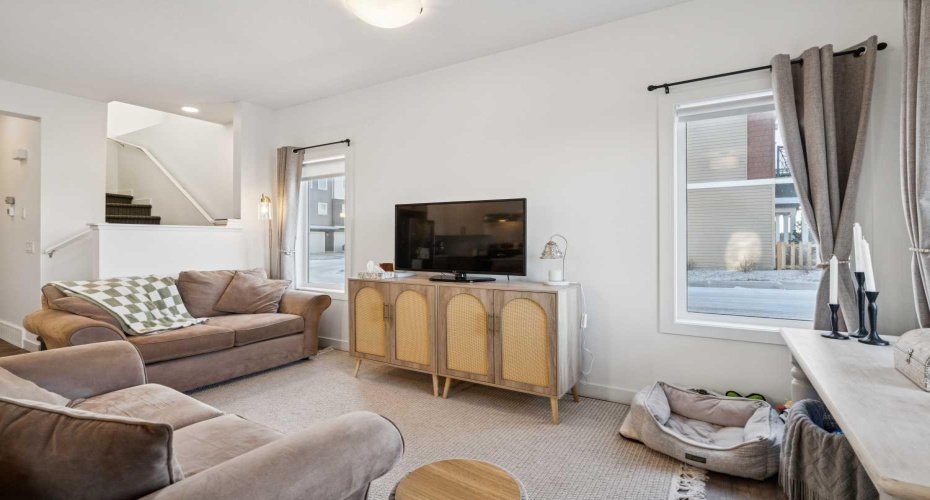 24 Rivercrest Drive, Cochrane, Alberta T4C 2V2, 3 Bedrooms Bedrooms, ,3 BathroomsBathrooms,Residential,For Sale,Rivercrest,A2286814