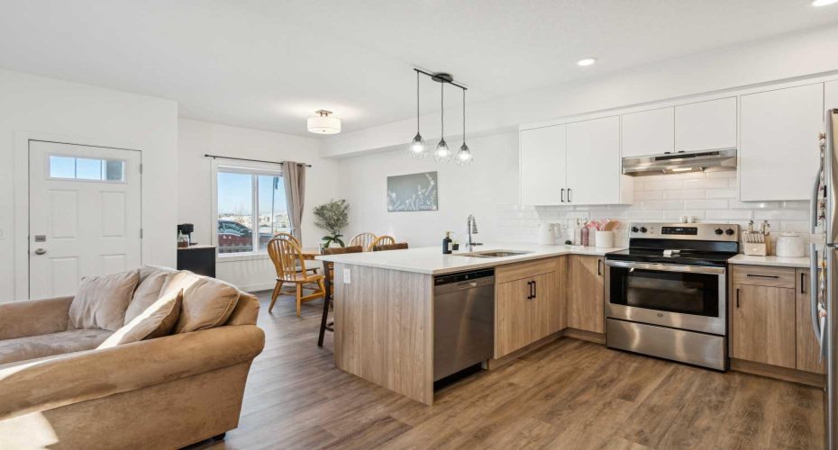 24 Rivercrest Drive, Cochrane, Alberta T4C 2V2, 3 Bedrooms Bedrooms, ,3 BathroomsBathrooms,Residential,For Sale,Rivercrest,A2286814