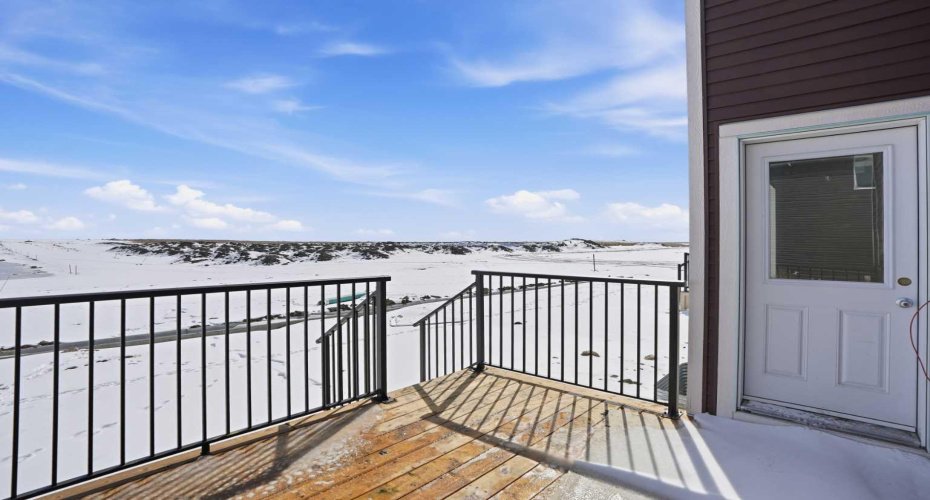 213 Clearview Court, Chestermere, Alberta T1X 3A7, 3 Bedrooms Bedrooms, ,3 BathroomsBathrooms,Residential,For Sale,Clearview,A2287523