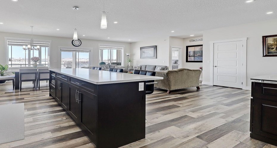 125 Westview Drive, Nanton, Alberta T0L 1R0, 6 Bedrooms Bedrooms, ,4 BathroomsBathrooms,Residential,For Sale,Westview,A2288042