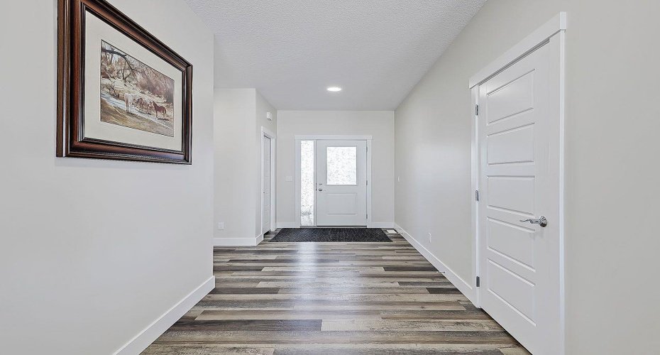 125 Westview Drive, Nanton, Alberta T0L 1R0, 6 Bedrooms Bedrooms, ,4 BathroomsBathrooms,Residential,For Sale,Westview,A2288042