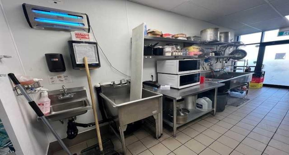 Calgary, Alberta, ,Commercial,For Lease,A2288546
