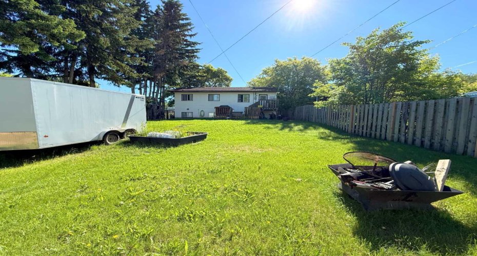 4909 42 Street, Athabasca, Alberta T9S 1P7, 5 Bedrooms Bedrooms, ,2 BathroomsBathrooms,Residential,For Sale,42,A2289265