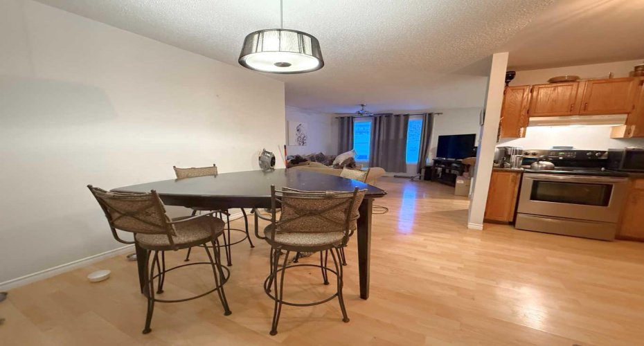 4909 42 Street, Athabasca, Alberta T9S 1P7, 5 Bedrooms Bedrooms, ,2 BathroomsBathrooms,Residential,For Sale,42,A2289265