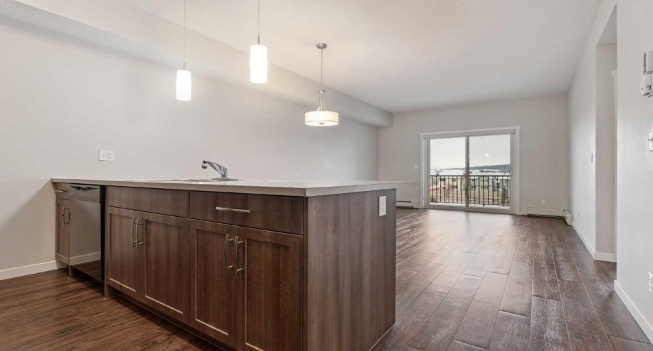 101 Sunset Drive, Cochrane, Alberta T4C 0W7, 1 Bedroom Bedrooms, ,1 BathroomBathrooms,Residential,For Sale,Sunset,A2289278