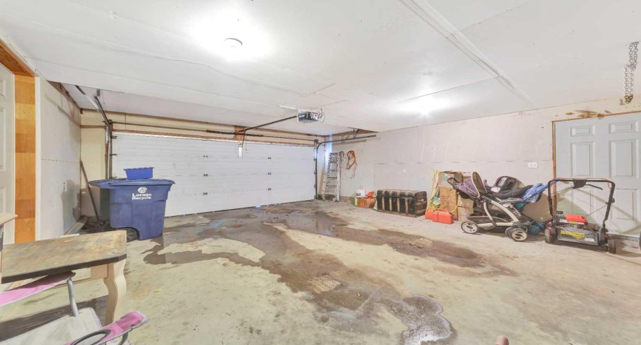 220 1 Avenue, Maidstone, Saskatchewan S0M 1M0, 4 Bedrooms Bedrooms, ,3 BathroomsBathrooms,Residential,For Sale,1,A2289430