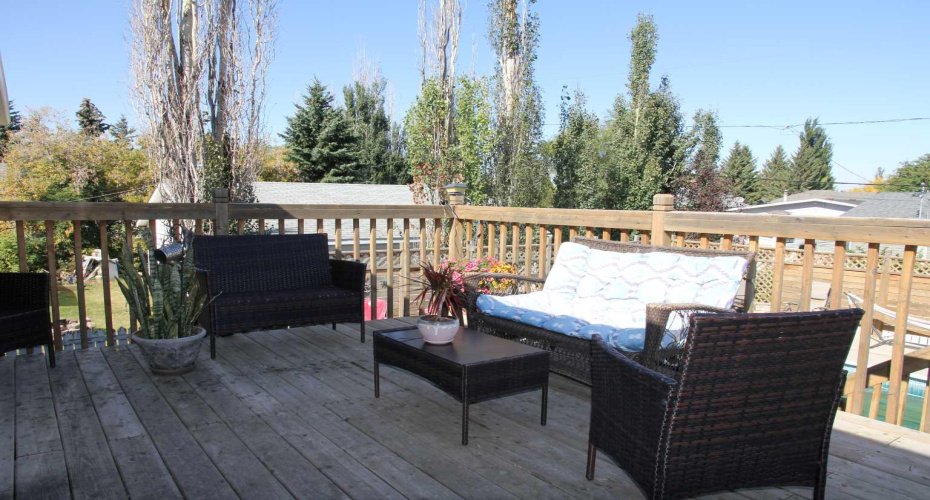 220 1 Avenue, Maidstone, Saskatchewan S0M 1M0, 4 Bedrooms Bedrooms, ,3 BathroomsBathrooms,Residential,For Sale,1,A2289430