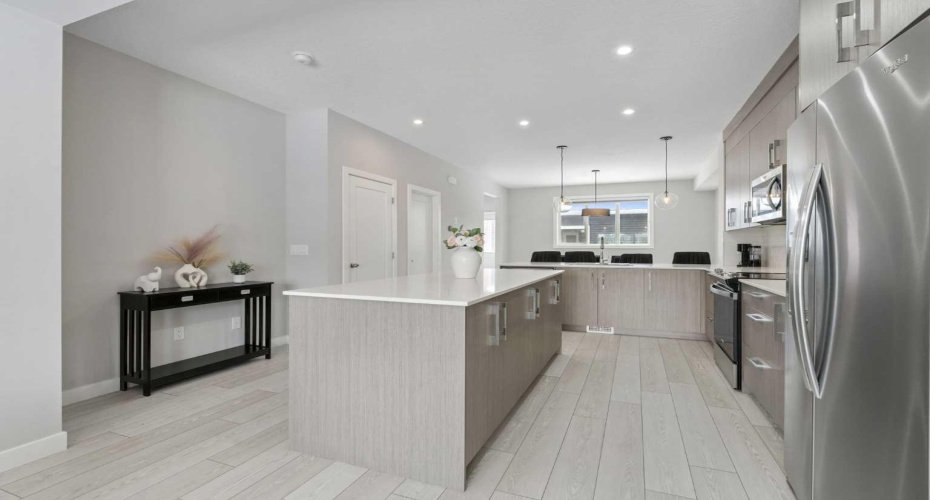 556 Chelsea Gardens, Chestermere, Alberta T1X2V4, 3 Bedrooms Bedrooms, ,3 BathroomsBathrooms,Residential,For Sale,Chelsea,A2289565