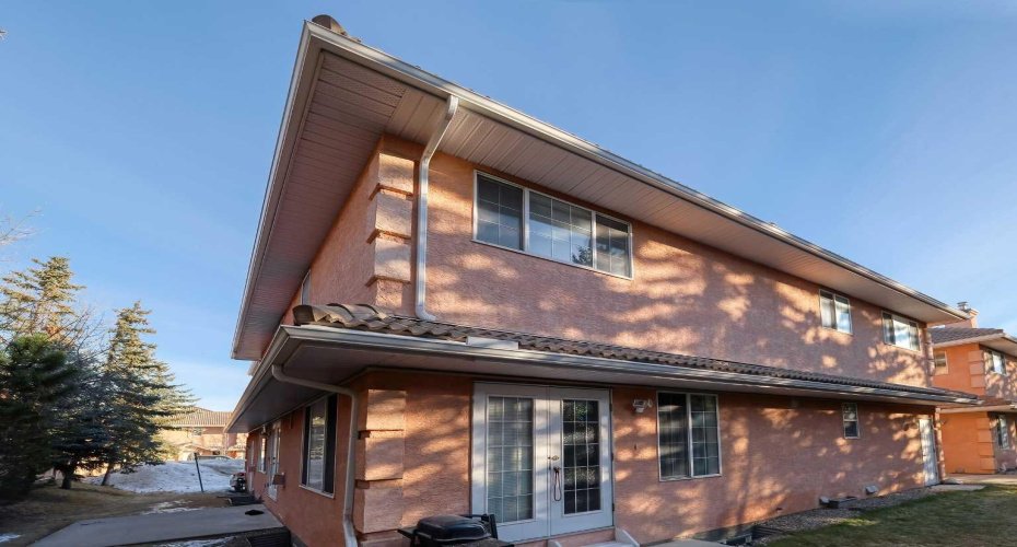 501 Coral Cove, Calgary, Alberta T3J 3Y9, 2 Bedrooms Bedrooms, ,3 BathroomsBathrooms,Residential,For Sale,Coral,A2280990