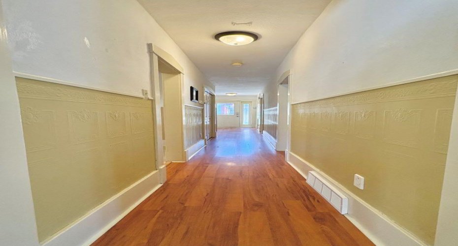 1407 4 Avenue, Lethbridge, Alberta T1J 0R6, 3 Bedrooms Bedrooms, ,2 BathroomsBathrooms,Residential,For Sale,4,A2289689