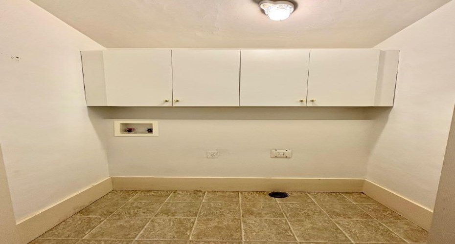 Main level laundry