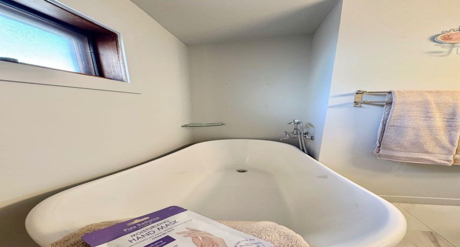 Beautiful soaker tub