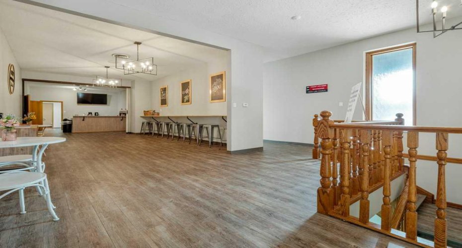 327 10 Street, Lethbridge, Alberta T1J 2M7, ,Commercial,For Sale,Fresh Life Church,10,A2242135