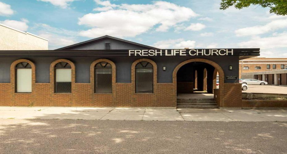327 10 Street, Lethbridge, Alberta T1J 2M7, ,Commercial,For Sale,Fresh Life Church,10,A2242135
