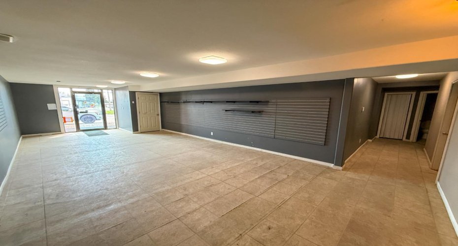 2211 2 Avenue, Lethbridge, Alberta T1H 0C1, ,Commercial,For Lease,2,A2243264