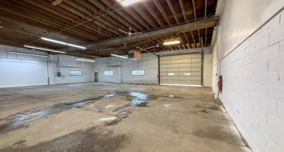 2211 2 Avenue, Lethbridge, Alberta T1H 0C1, ,Commercial,For Lease,2,A2243264