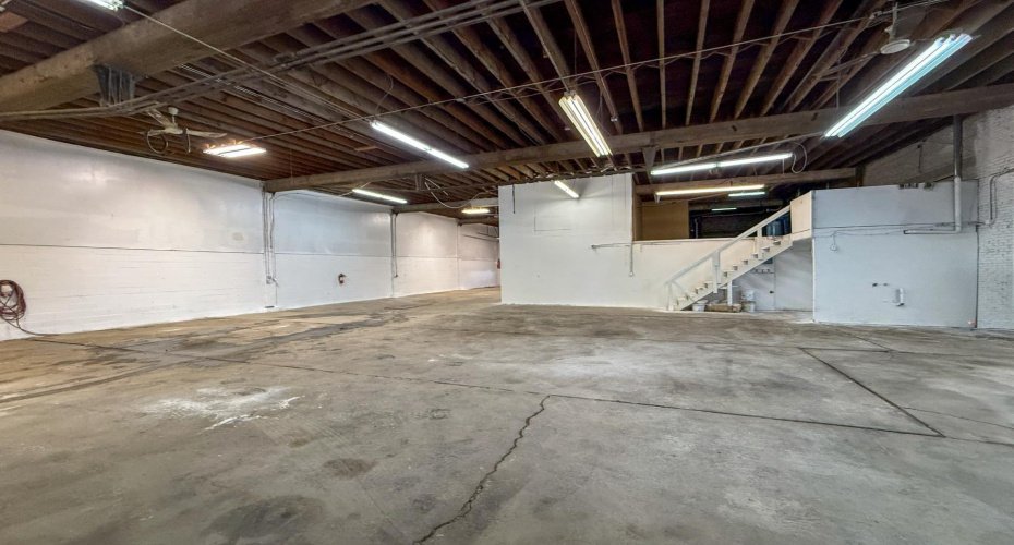 2211 2 Avenue, Lethbridge, Alberta T1H 0C1, ,Commercial,For Lease,2,A2243264