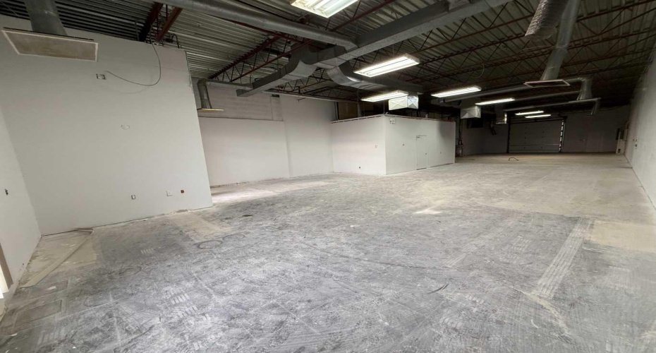3221 2 Avenue, Lethbridge, Alberta T1H 0C5, ,Commercial,For Lease,2,A2218270