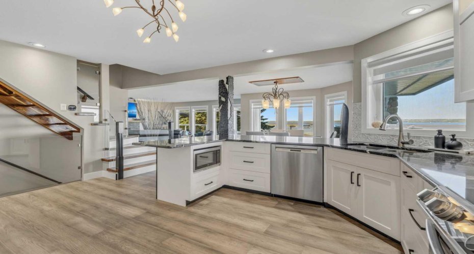 398 Marina Bay Place, Sylvan Lake, Alberta T4S1E9, 4 Bedrooms Bedrooms, ,4 BathroomsBathrooms,Residential,For Sale,Marina Bay,A2287040