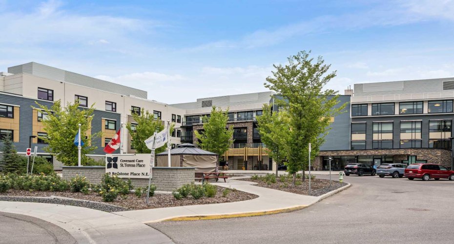 65 Red Embers Plaza, Calgary, Alberta T3N 2W4, 2 Bedroom Bedrooms, 0 ,1 BathroomBathrooms,Residential,For Sale,Red Embers,0,A2289532
