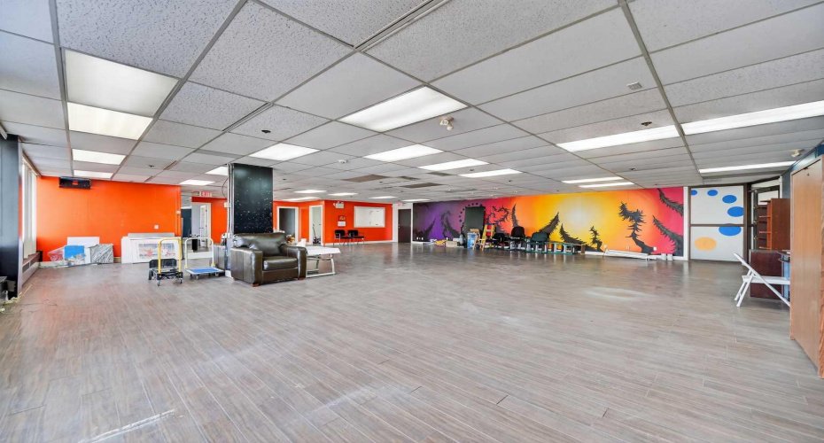 1109 17 Avenue, Calgary, Alberta T2T 0B4, ,Commercial,For Lease,17,A2290118