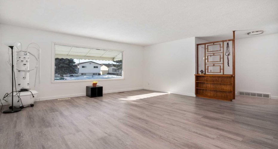 5316 55 Avenue, Viking, Alberta T0B 4N0, 4 Bedrooms Bedrooms, ,2 BathroomsBathrooms,Residential,For Sale,55,A2289903