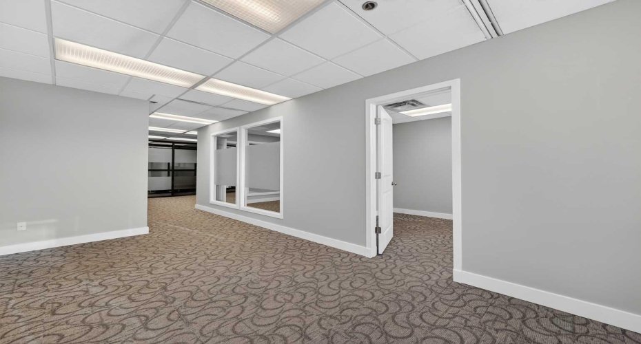 1109 17 Avenue, Calgary, Alberta T2T 0B4, ,Commercial,For Lease,17,A2289932