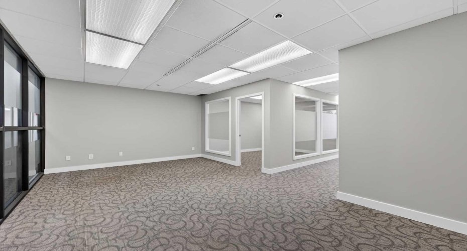 1109 17 Avenue, Calgary, Alberta T2T 0B4, ,Commercial,For Lease,17,A2289932