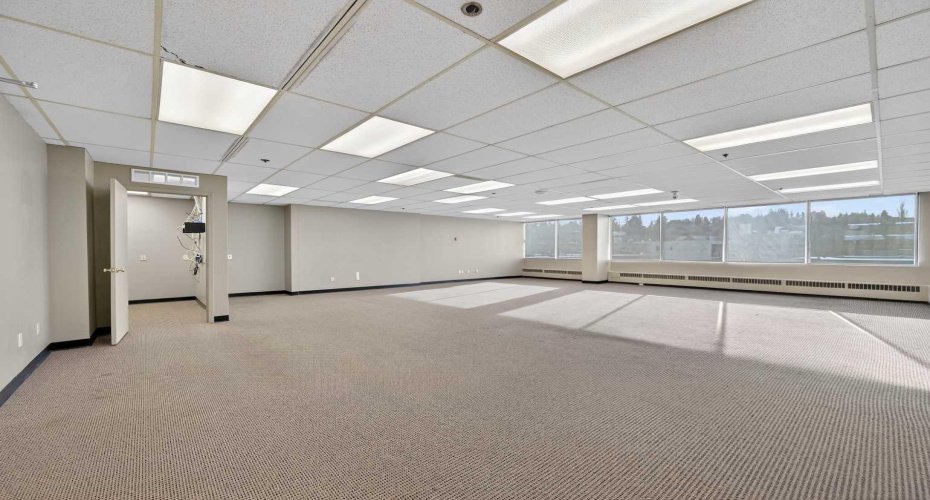 1109 17 Avenue, Calgary, Alberta T2T 0B4, ,Commercial,For Lease,17,A2289939