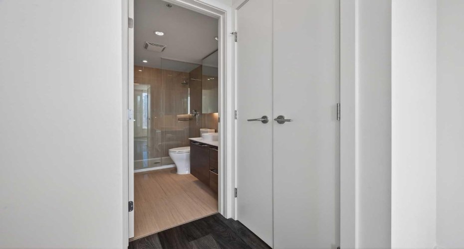 3 piece ensuite bath