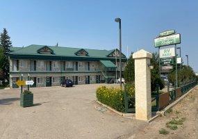 230 7 Avenue, Bow Island, Alberta T0K 0G0, ,Commercial,For Sale,7,A2263052