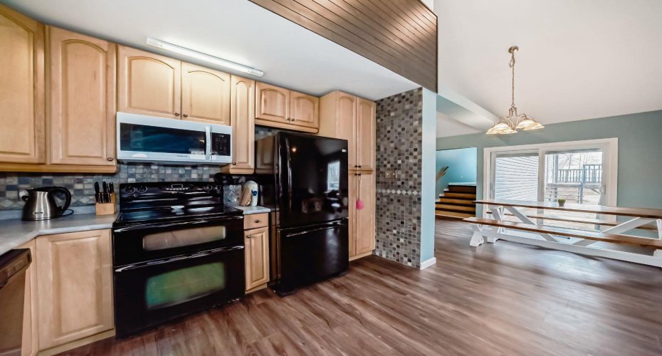 63 Sands Street, Rochon Sands, Alberta T0C3B0, 3 Bedrooms Bedrooms, ,2 BathroomsBathrooms,Residential,For Sale,Sands,A2286845