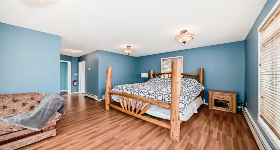 63 Sands Street, Rochon Sands, Alberta T0C3B0, 3 Bedrooms Bedrooms, ,2 BathroomsBathrooms,Residential,For Sale,Sands,A2286845