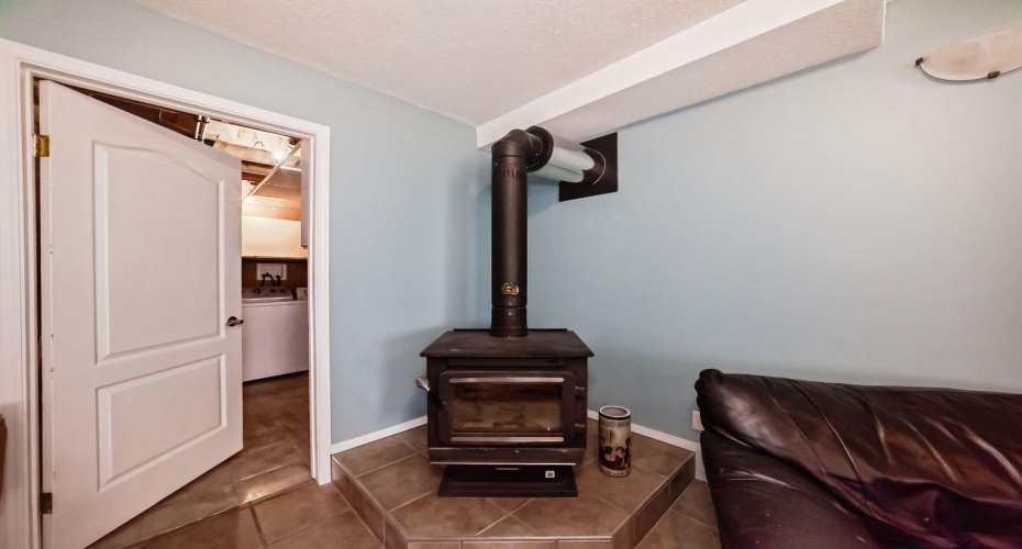 63 Sands Street, Rochon Sands, Alberta T0C3B0, 3 Bedrooms Bedrooms, ,2 BathroomsBathrooms,Residential,For Sale,Sands,A2286845