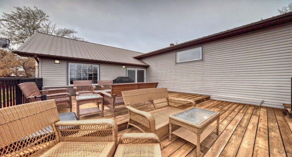 63 Sands Street, Rochon Sands, Alberta T0C3B0, 3 Bedrooms Bedrooms, ,2 BathroomsBathrooms,Residential,For Sale,Sands,A2286845