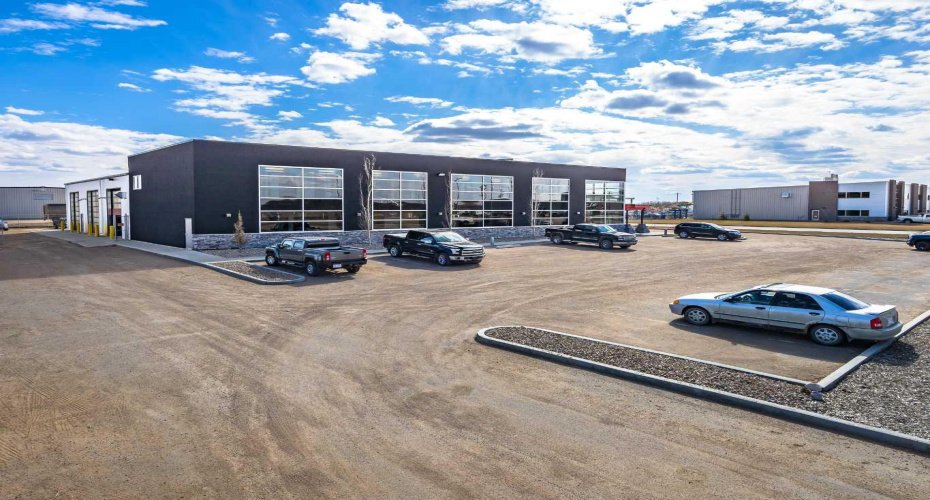 5531 70 Avenue, Lloydminster, Alberta T9V 3N6, ,Commercial,For Lease,70,A2290386