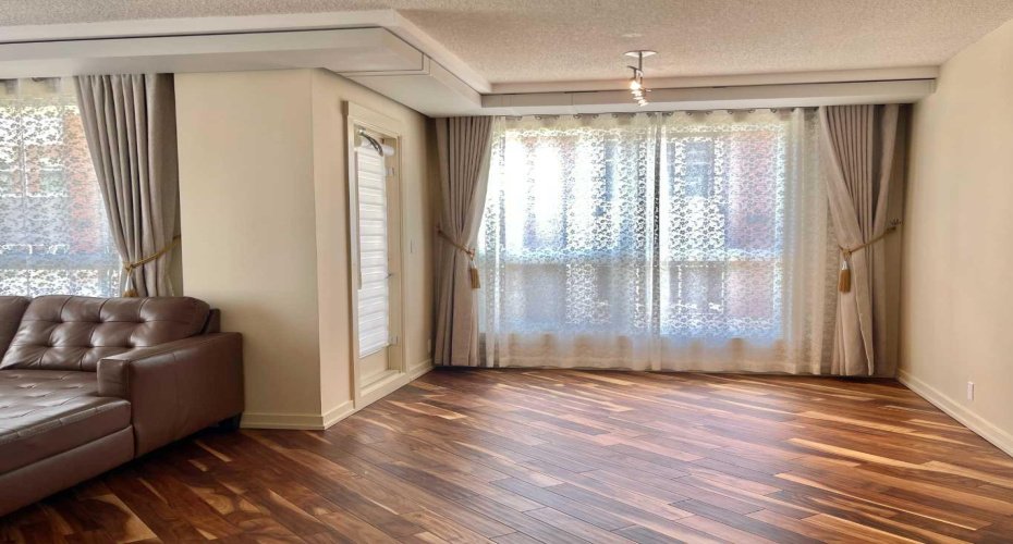 8880 Horton Road, Calgary, Alberta T2V2W3, 2 Bedrooms Bedrooms, ,2 BathroomsBathrooms,Residential,For Sale,Horton,A2290425