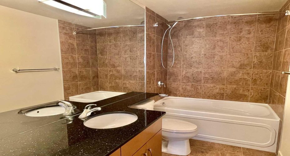 8880 Horton Road, Calgary, Alberta T2V2W3, 2 Bedrooms Bedrooms, ,2 BathroomsBathrooms,Residential,For Sale,Horton,A2290425