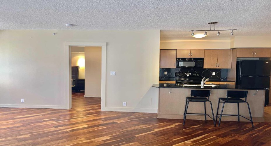 8880 Horton Road, Calgary, Alberta T2V2W3, 2 Bedrooms Bedrooms, ,2 BathroomsBathrooms,Residential,For Sale,Horton,A2290425