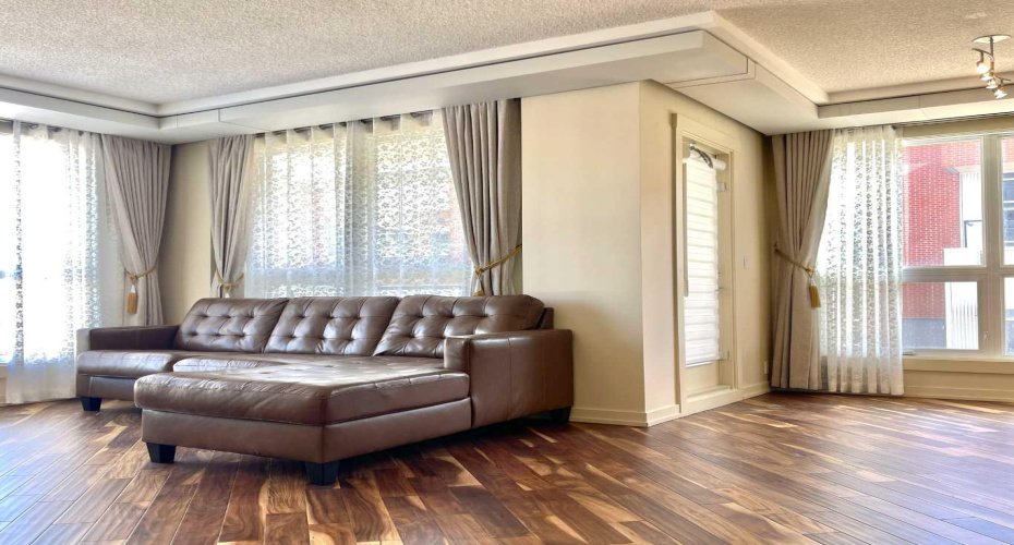 8880 Horton Road, Calgary, Alberta T2V2W3, 2 Bedrooms Bedrooms, ,2 BathroomsBathrooms,Residential,For Sale,Horton,A2290425