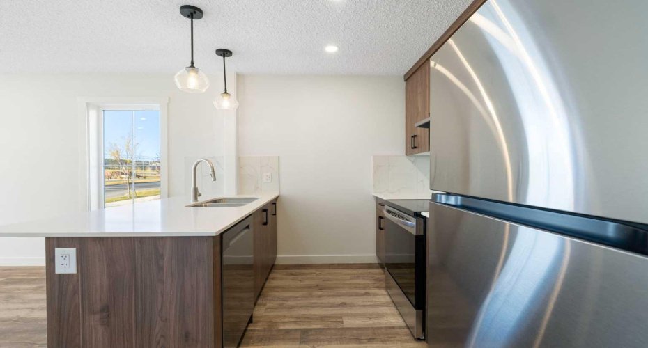 156 Park Street, Cochrane, Alberta T4C2B8, 2 Bedrooms Bedrooms, ,2 BathroomsBathrooms,Residential,For Sale,Park,A2290501