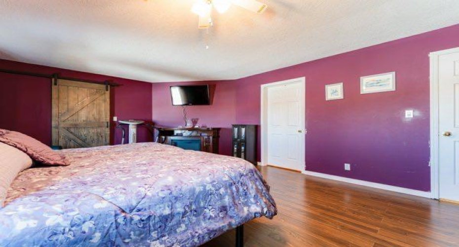 190018 HWY 9, Rural Starland County, Alberta T0J0Y0, 5 Bedrooms Bedrooms, ,2 BathroomsBathrooms,Residential,For Sale,HWY 9,A2288865