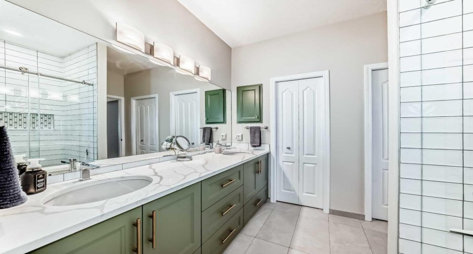 5 Bridle Estates Road, Calgary, Alberta T2Y 5A8, 3 Bedrooms Bedrooms, ,3 BathroomsBathrooms,Residential,For Sale,Bridle Estates,A2289474
