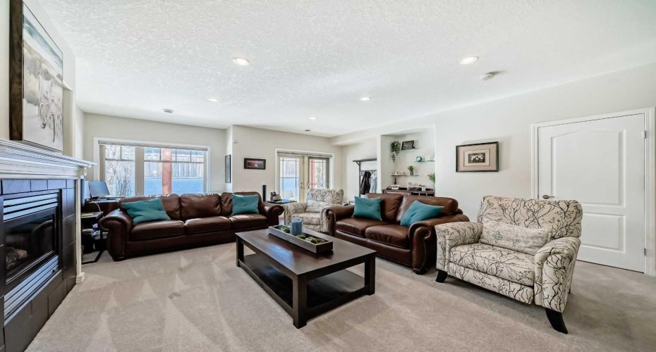 5 Bridle Estates Road, Calgary, Alberta T2Y 5A8, 3 Bedrooms Bedrooms, ,3 BathroomsBathrooms,Residential,For Sale,Bridle Estates,A2289474